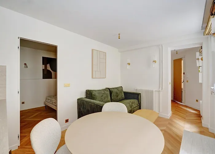 Bhv Centre De Apartment